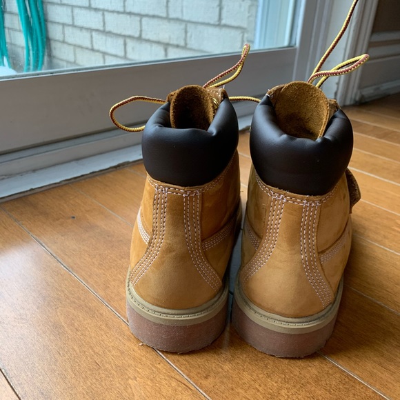 KIDS Timberland Original Boots Size 4 - Picture 2 of 5